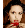  Анджелина Джоли Раскраска картина по номерам на холсте МСА615