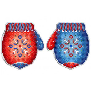  Морозная рукавичка Набор для вышивания на пластиковой канве МП Студия Р-457