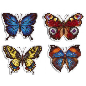  Яркие бабочки. Магниты Набор для вышивания на пластиковой канве МП Студия Р-485