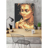 Пример в интерьере Девушка с золотым ожерельем Раскраска картина по номерам с металлической краской AAAA-RS113