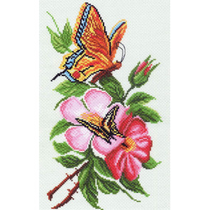 Бабочка на цветке Канва с рисунком для вышивания Матренин Посад 1065
