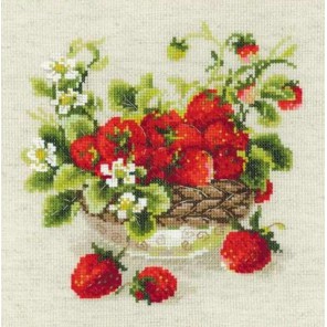Садовая клубника Набор для вышивания Риолис