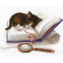 Котенок на книжке Набор для вышивания Риолис