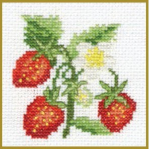 Сладкая ягода Набор для вышивания Машенька 01.042.03