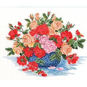  Букет роз в синей вазе Набор для вышивания Eva Rosenstand 14-260