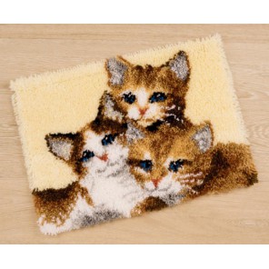 Три котёнка Набор для вышивания коврика VERVACO